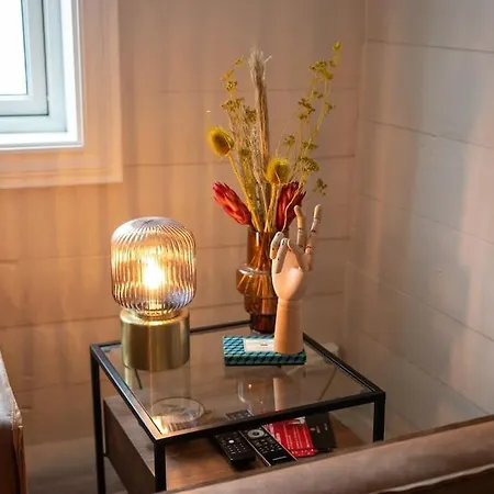 Apartament The Yellow Door