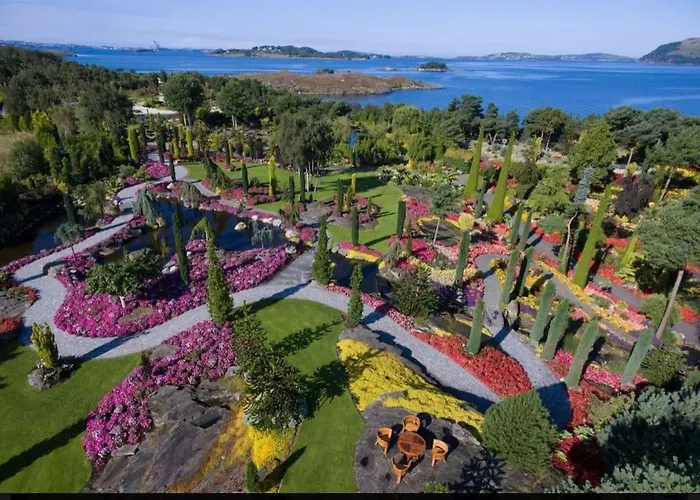 The Yellow Door 아파트 *