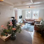 Apartment The Yellow Door Stavanger