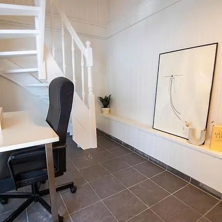 The Yellow Door Apartment Stavanger